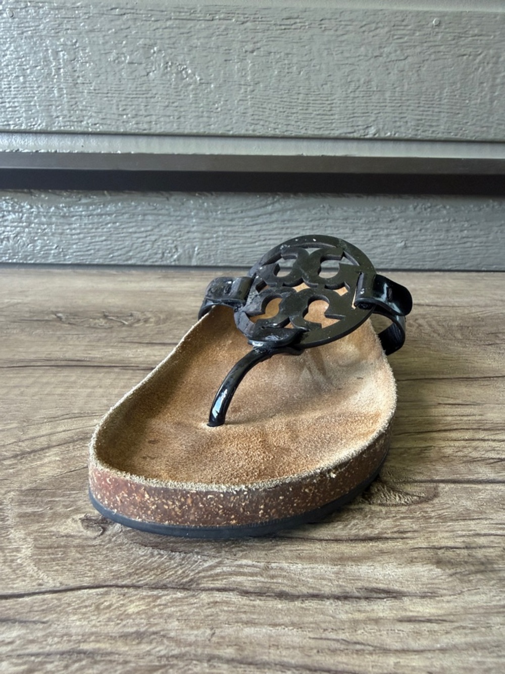 Tory Burch Miller Women’s Leather Black and Cream Sandals size 8